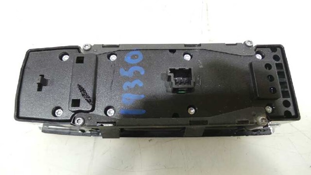MERCEDES A2129058000 Камера системы обеспечения видимости в наличии Ирпень