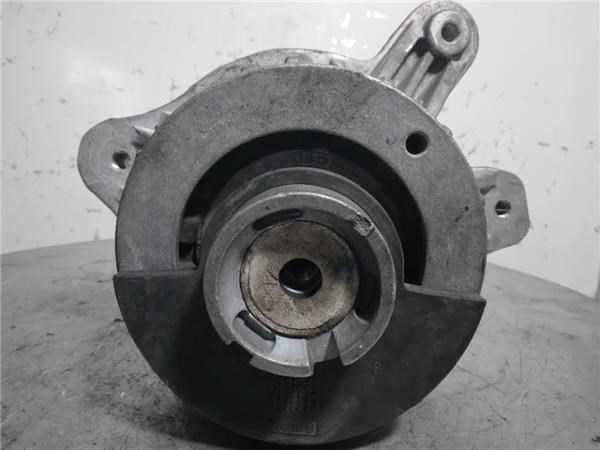 Coxim (suporte) esquerdo de motor A2132400500 Mercedes