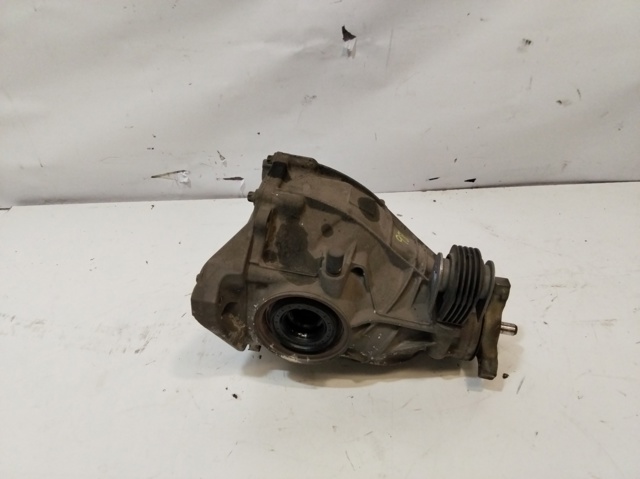 A2133510008 MERCEDES Крышка редуктора заднего купить в Харьков