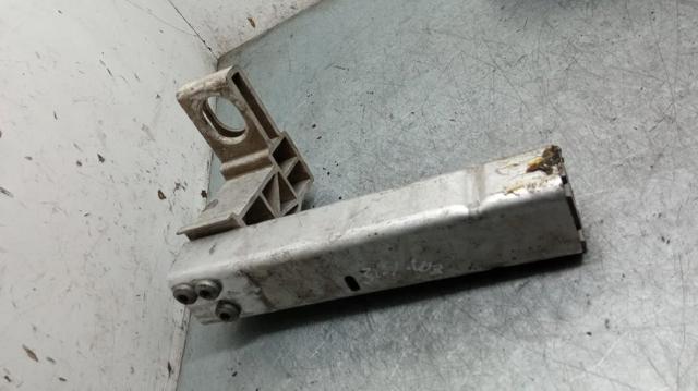 2136200400 MERCEDES Кронштейн усилителя переднего бампера купить в Днепр