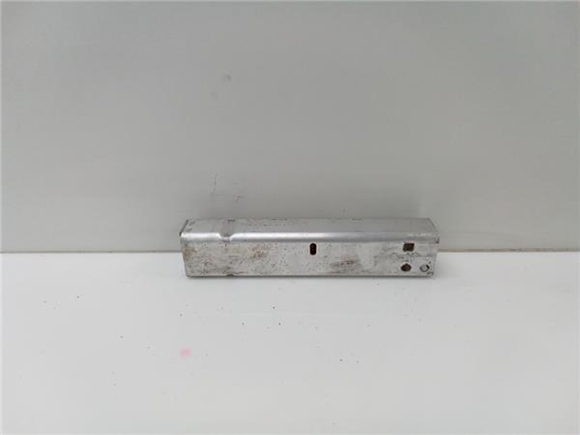 2136200400 MERCEDES Кронштейн усилителя переднего бампера купить в Ужгород