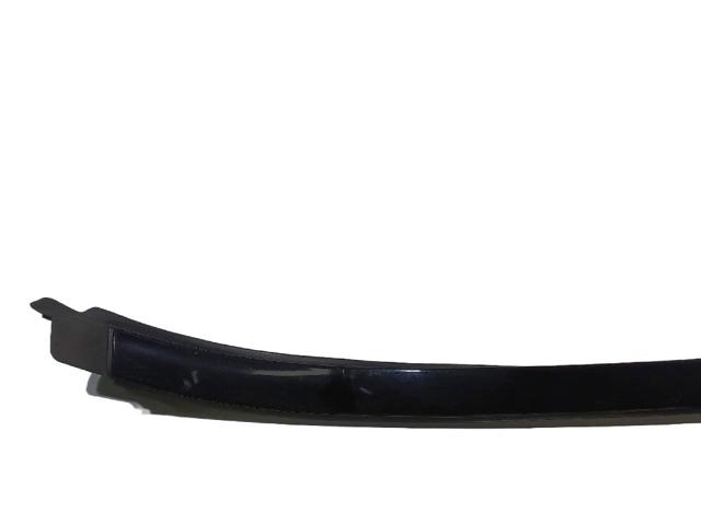 MERCEDES A2136901182 Молдинг лобового стекла левый в наличии Украина