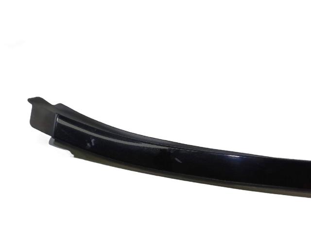 MERCEDES A2136901182 Молдинг лобового стекла левый в наличии Полтава