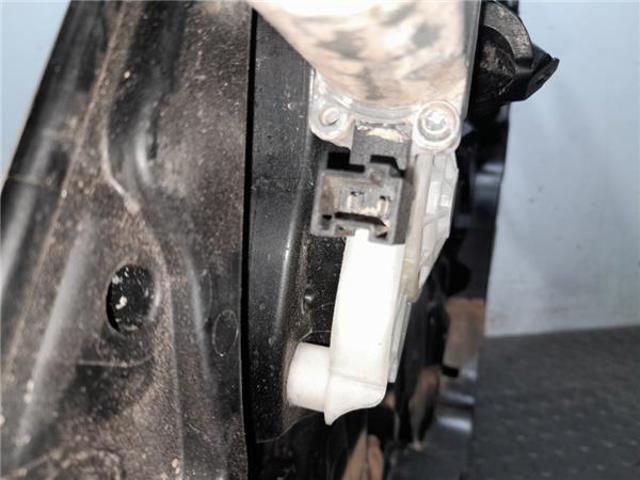 Mecanismo de acionamento de vidro da porta dianteira direita Mercedes E S213