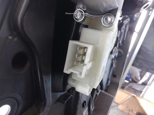 Mecanismo de acionamento de vidro da porta dianteira direita Mercedes E S213