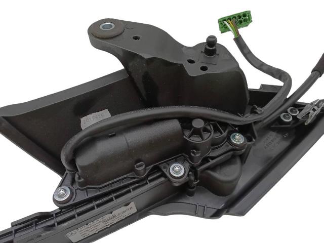 MERCEDES A21381530009051 в наличии Киев