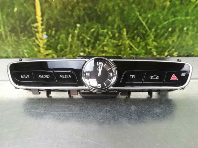 MERCEDES A2139054403 Часы салонные в наличии Харьков
