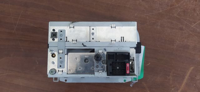 MERCEDES 2208205889 Магнитола в наличии Чернигов