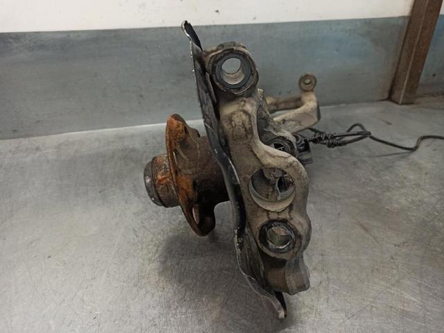MERCEDES A2213323001 Цапфа передняя правая в наличии Запорожье