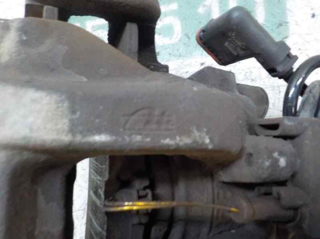 MERCEDES A221423028180 Суппорт тормозной задний левый в наличии Киев