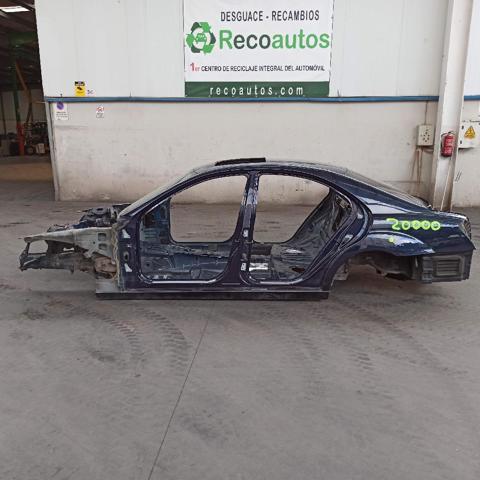 MERCEDES A2216300321 Крыло заднее левое в наличии Ирпень