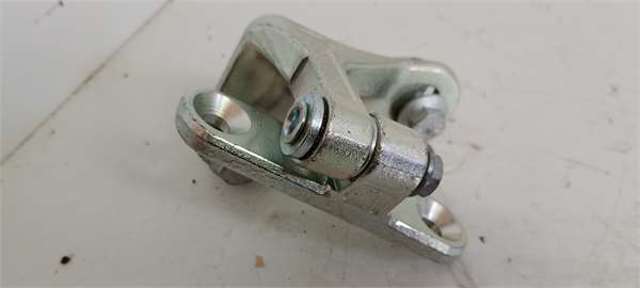 A2217200337 MERCEDES Петля двери передней левой купить в Ровно