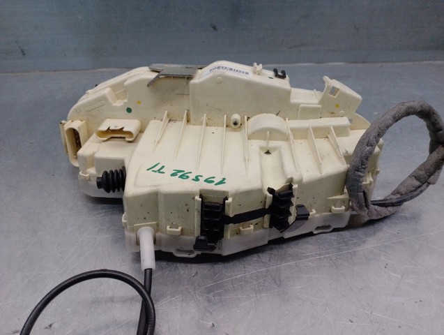 A2217300735 MERCEDES Замок двери задней левой купить в Одесса