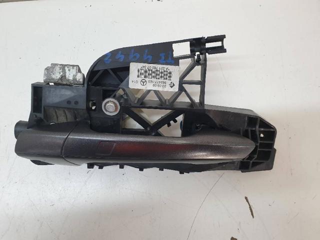 MERCEDES A2217600734 Держатель наружной ручки двери задней левой в наличии Житомир