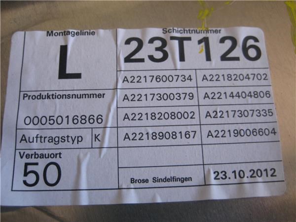 MERCEDES A2217600734 Держатель наружной ручки двери задней левой в наличии Одесса