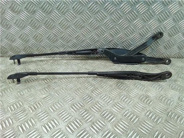 MERCEDES A2218200244 Поводок стеклоочистителя в наличии Харьков