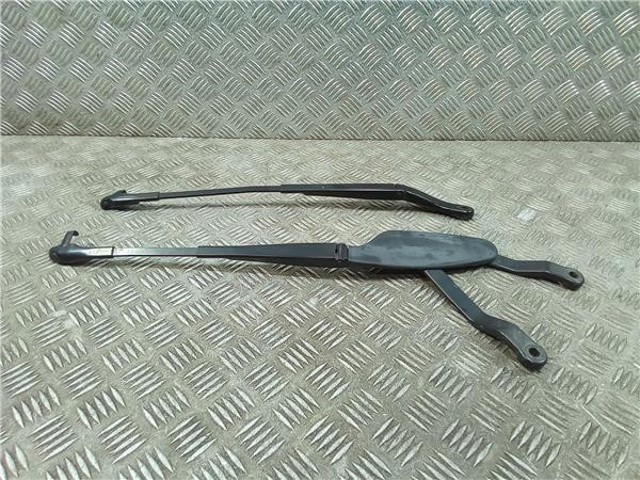 A2218200244 MERCEDES Поводок стеклоочистителя купить в Черкассы
