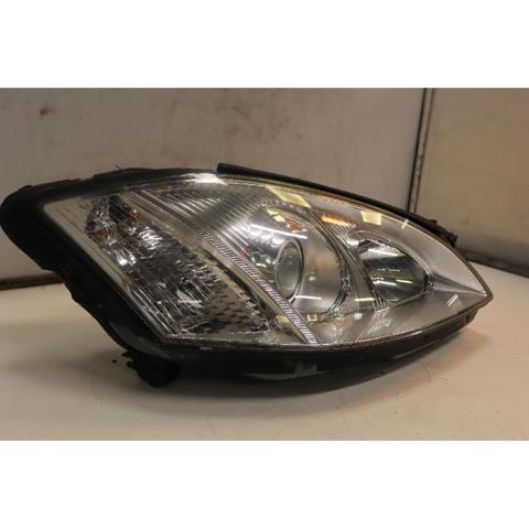 A2218202061 MERCEDES Правая фара купить в Ужгород