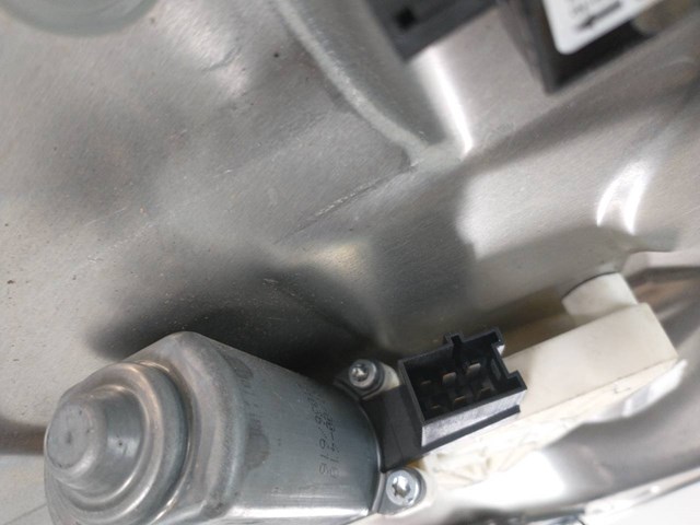 MERCEDES A2218203102 Динамик задней двери в наличии Каменское