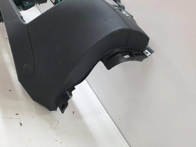 MERCEDES A2218602302 в наличии Украина
