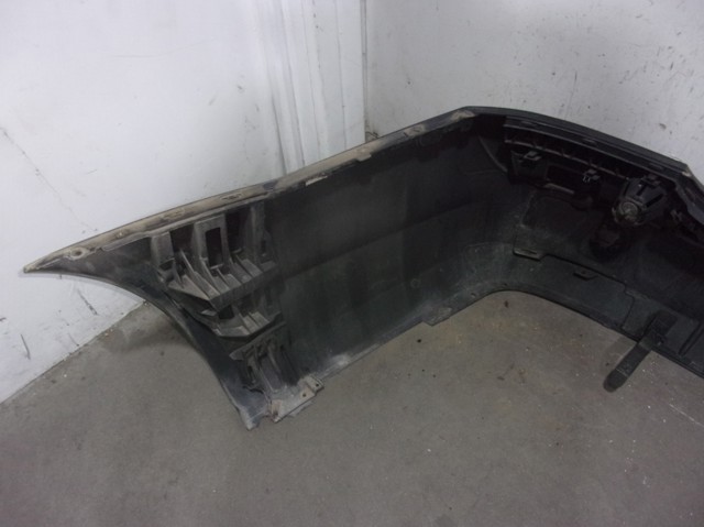 Pára-choque traseiro A22188003409999 Mercedes