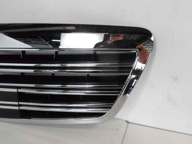 A22188006839040 MERCEDES Решетка радиатора купить в Полтава
