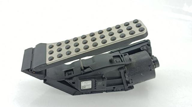 MERCEDES A2223003500 Накладки педалей, комплект в наличии Харьков