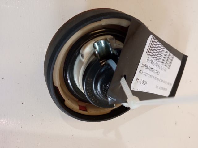 Tampa (tampão) do tanque de combustível Mercedes S A217