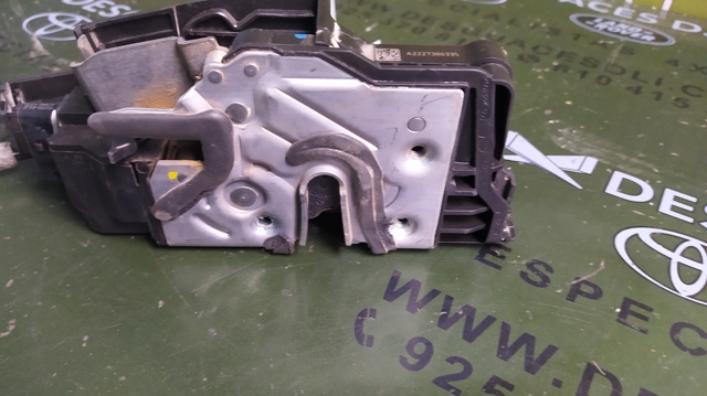 A2227300335 MERCEDES Замок двери задней левой купить в Ирпень