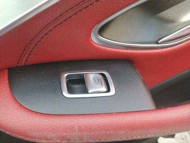 MERCEDES A2229052203 Кнопка включения мотора стеклоподъемника передняя правая в наличии Запорожье