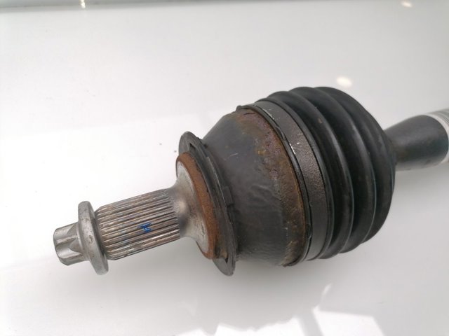 MERCEDES A2423300100 Полуось (привод) передняя левая в наличии Черкассы