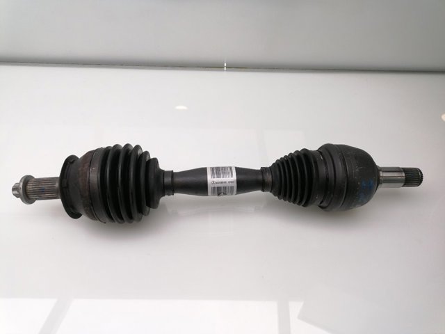 MERCEDES A2423300100 Полуось (привод) передняя левая в наличии Черновцы