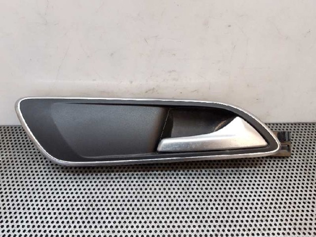 MERCEDES A2467201248 Облицовка внутренней ручки двери передней правой в наличии Одесса