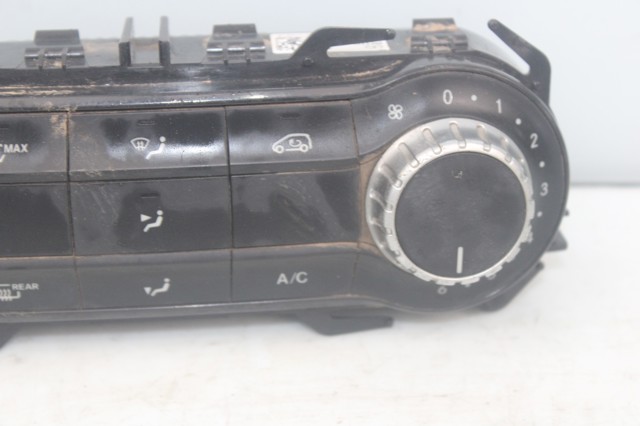Unidade de controlo dos modos de aquecimento/condicionamento Mercedes A W176