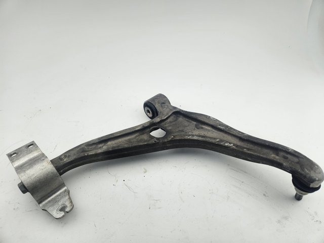 MERCEDES A2473330300 в наличии Кривой Рог