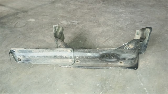 Coxim de transmissão (suporte da caixa de mudança) A2512401718 MERCEDES