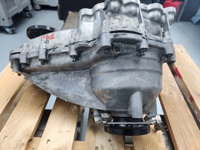 MERCEDES A2512802000 Раздатка в наличии Украина