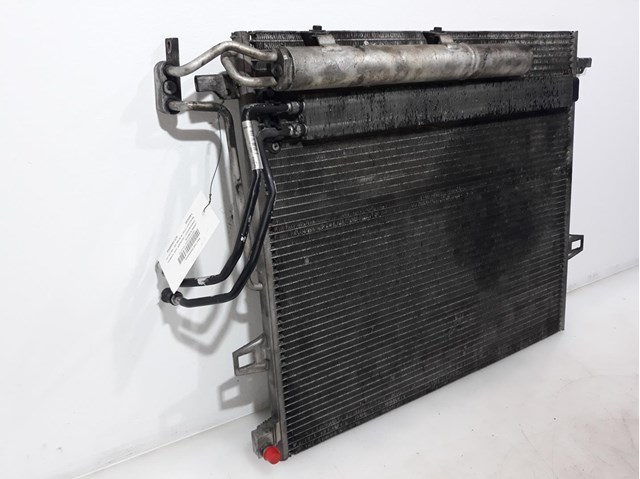 Condensador de ar condicionado / radiador para Mercedes-Benz R-Class R 500 4-MATIC (251.075, 251.175) M113971 A2515000054