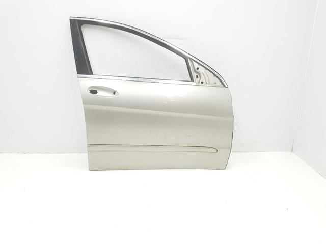 Porta dianteira direita A2517200205 Mercedes