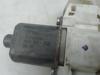 Motor de acionamento de vidro da porta traseira direita A2518200208 MERCEDES