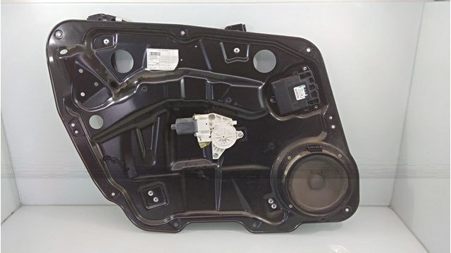 Motor regulador do vidro dianteiro esquerdo para Mercedes-Benz R-Class R 350 CDI 4-matic (251.022, 251.122) OM642950 A2518200742