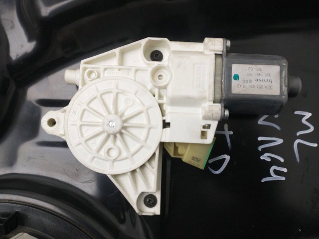 MERCEDES A2518201042 Мотор стеклоподъемника двери задней правой в наличии Украина
