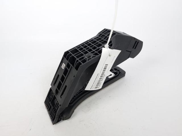 MERCEDES A2533002000 Крышка радиатора в наличии Киев