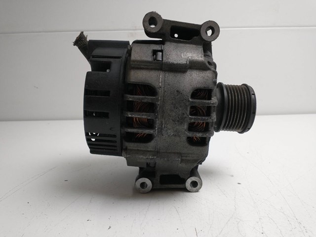 MERCEDES 2711540902 Генератор в наличии Ровно