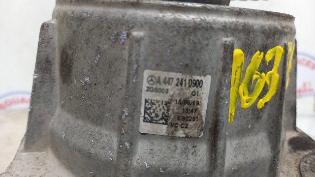 MERCEDES A4472410900 Левая подушка двигателя в наличии Чернигов