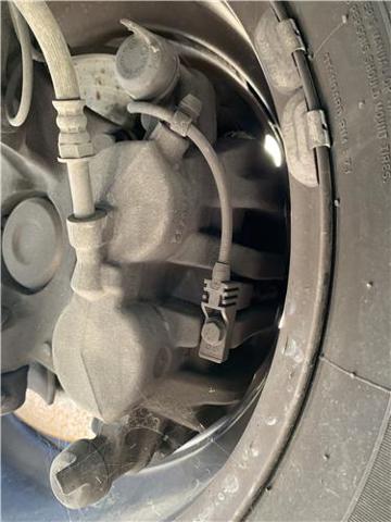 MERCEDES A4474200183 Суппорт тормозной передний правый в наличии Львов