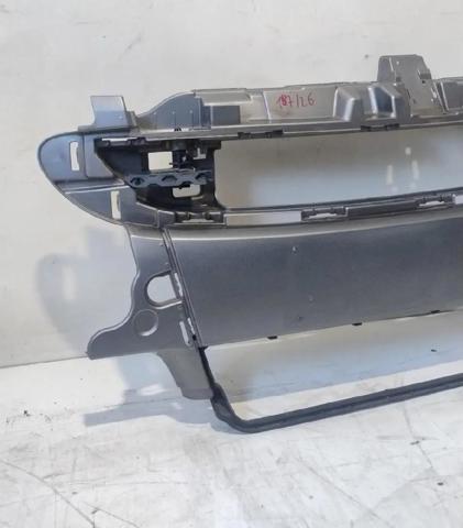 MERCEDES A4516270102CA7L Решетка радиатора в наличии Каменское