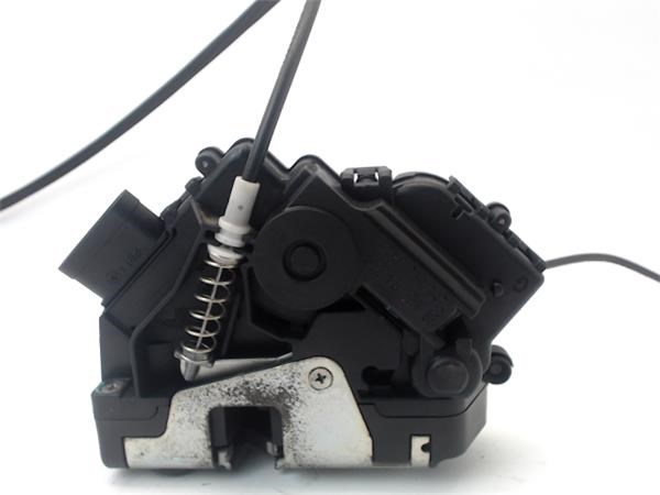 A4517200435 MERCEDES Замок двери задней левой купить в Ирпень