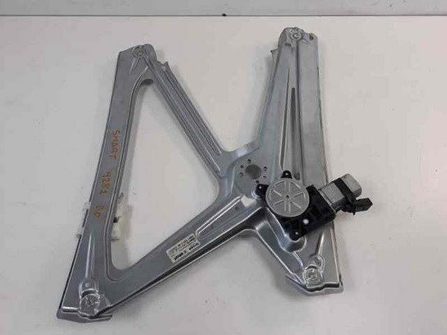Mecanismo de acionamento de vidro da porta dianteira direita A4517200646 MERCEDES