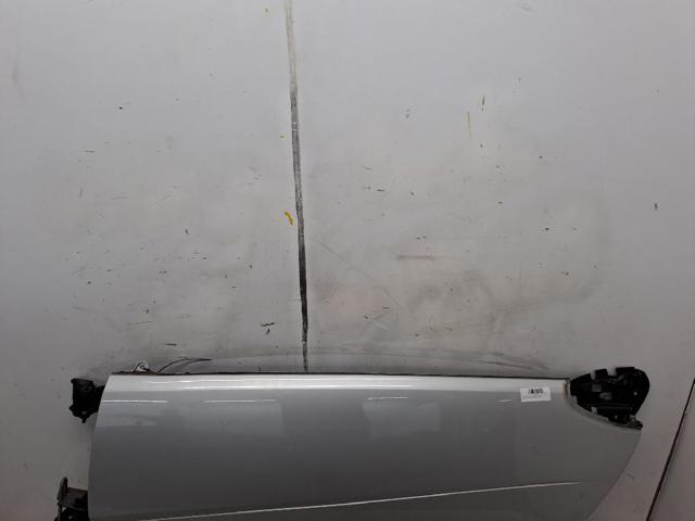 MERCEDES A4517220109 Панель-щека двери передней левой в наличии Ровно